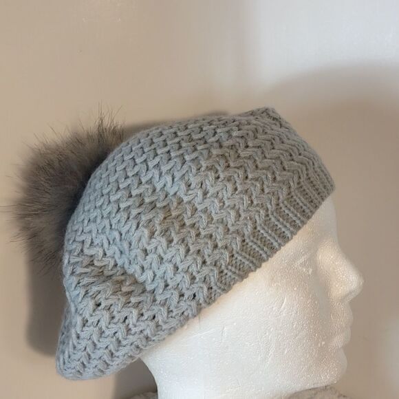 Knit French Beret Faux Fur Pompom Woman's Hat - Picture 3 of 5